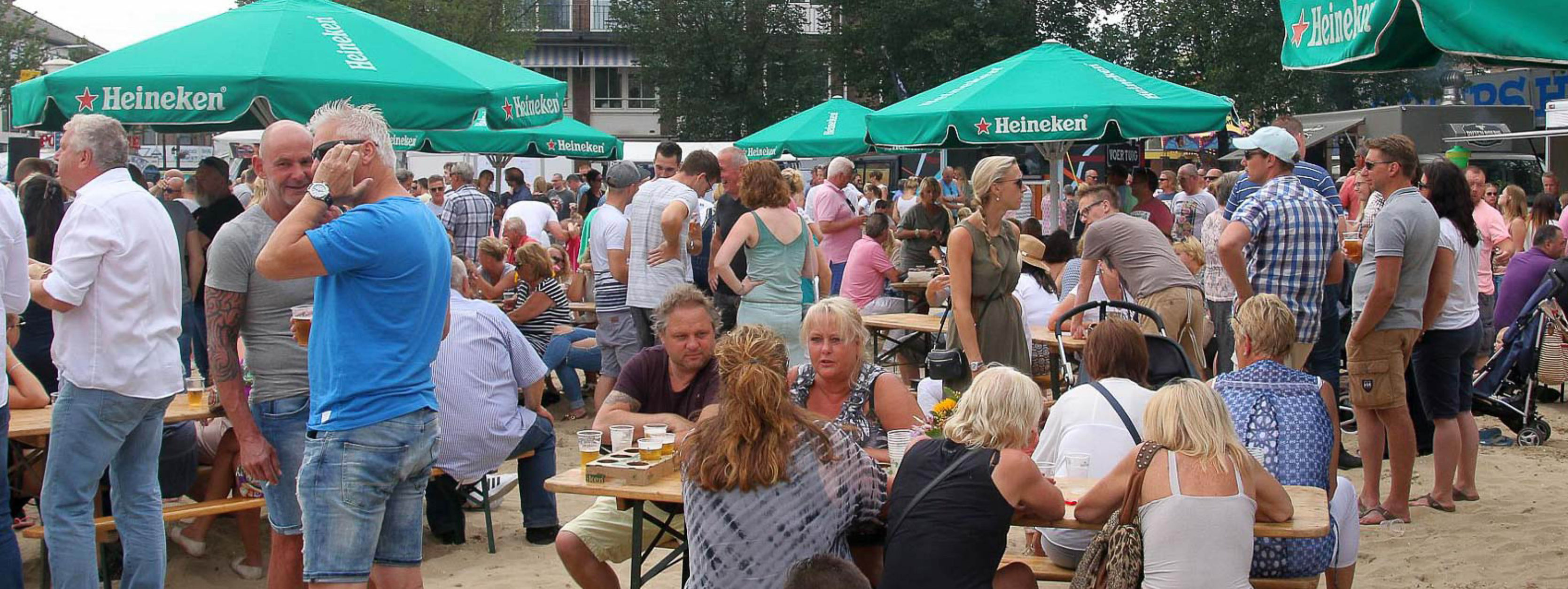 Foodmarkt tijdens Zomerfestival.IJmuiden 2016