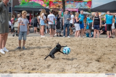 Myra-van-Leeuwen-beachsoccer-21