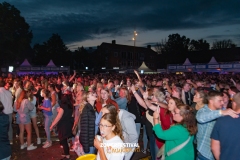 Zomerfestival.IJmuiden-donderdag-20-juli-2023-Publiek-Furnace-and-the-Fundamentals-Fotos-Tobias-Bakker-4158