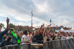 Zomerfestival.IJmuiden-zaterdag-22-juli-2023-Vrienden-van-Zomerfestival-IJmuiden-Publiek-Fotos-Tobias-Bakker-4972
