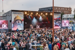 Zomerfestival.IJmuiden-zondag-23-juli-2023-Vrienden-van-Zomerfestival-IJmuiden-Publiek-Fotos-Fiona-Newsky-0226